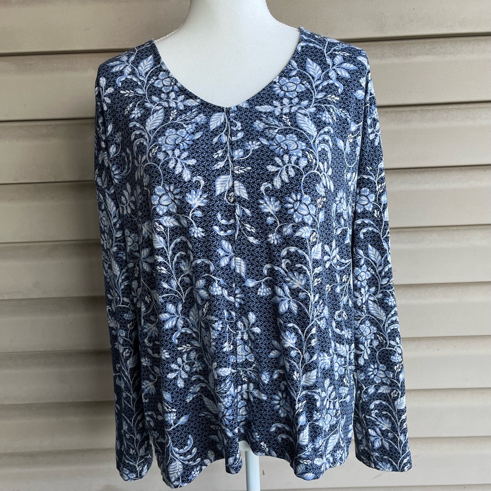 •J.Jill• Pure Jill Eco-Terry Floral V-Neck Top - Size Medium